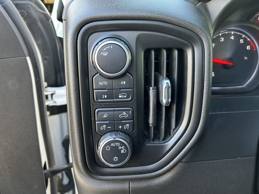 2022 Chevrolet Silverado 1500 Image 9