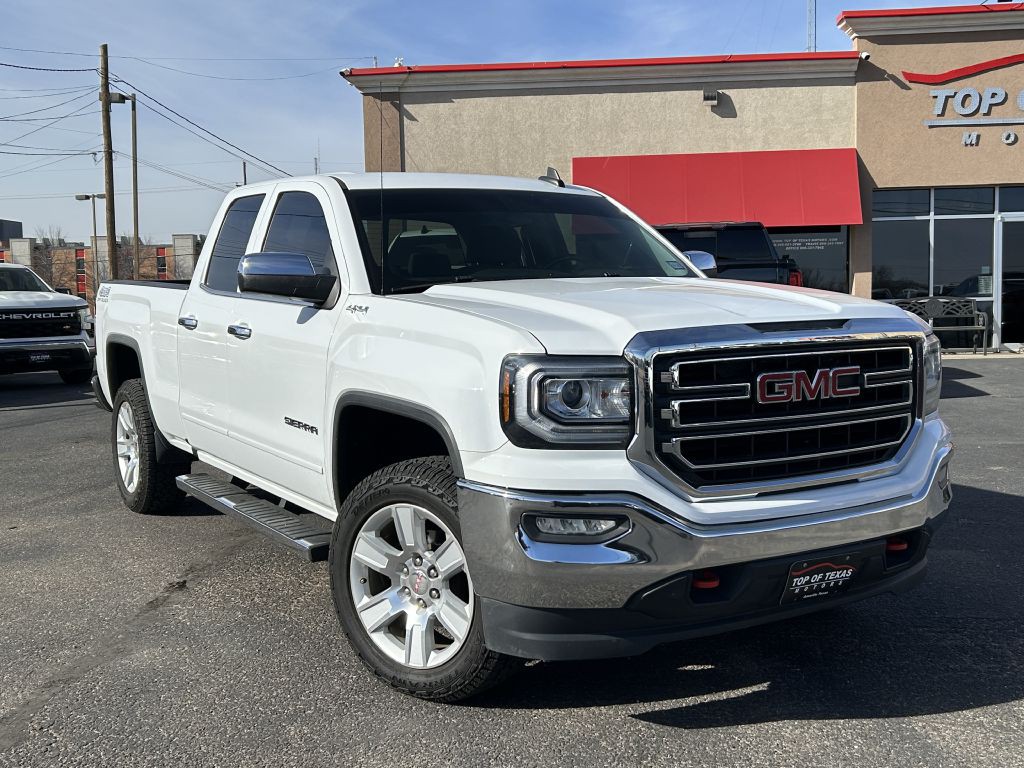2017 GMC Sierra Image 2