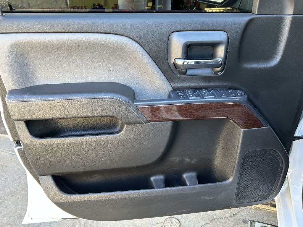 2017 GMC Sierra Image 3