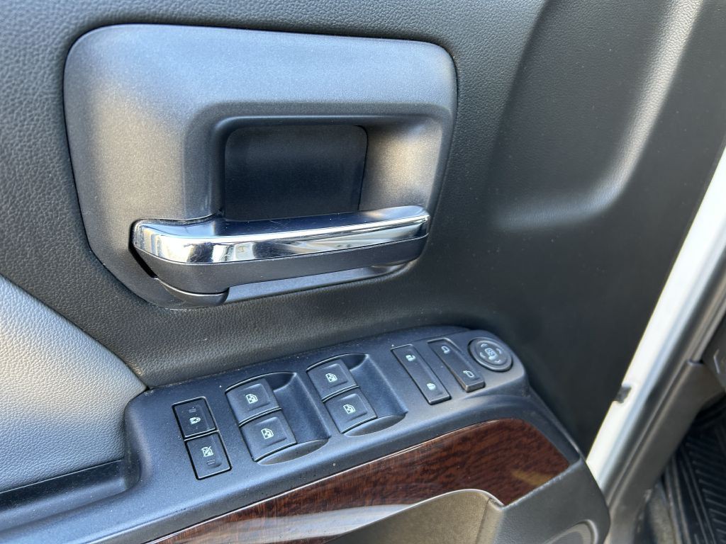 2017 GMC Sierra Image 4