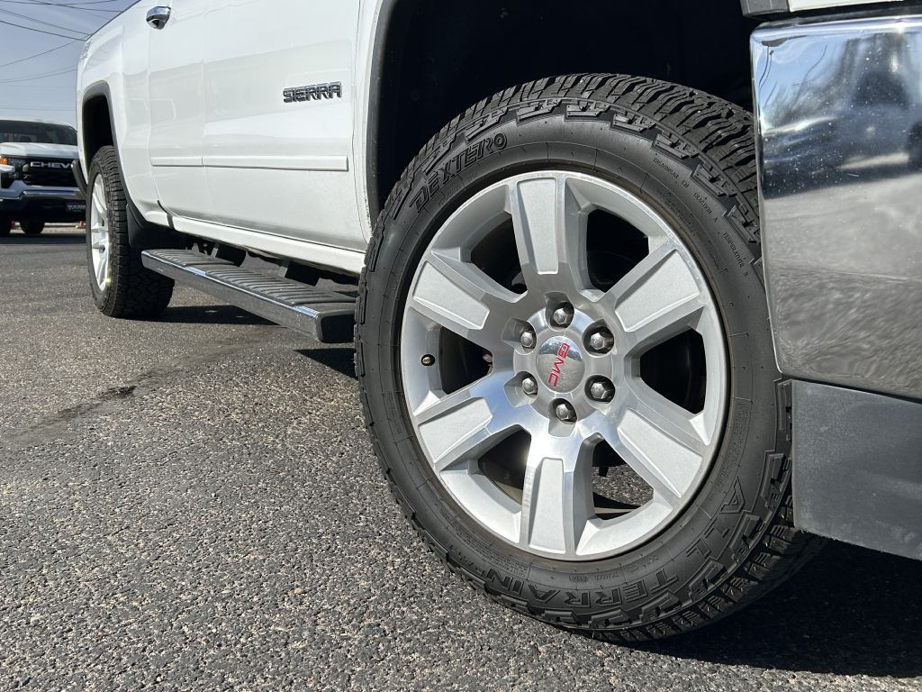 2017 GMC Sierra Image 21