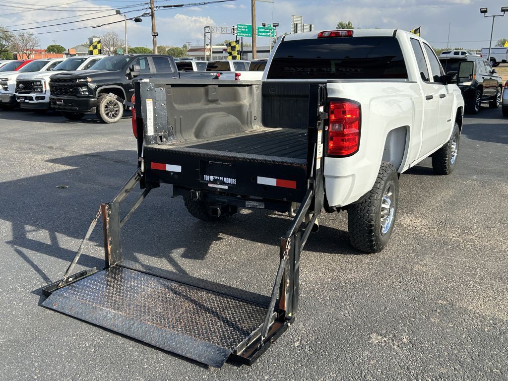 2018 Chevrolet Silverado 1500 Image 1