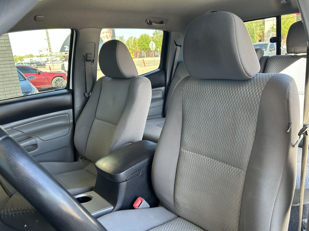 2013 Toyota Tacoma Image 9