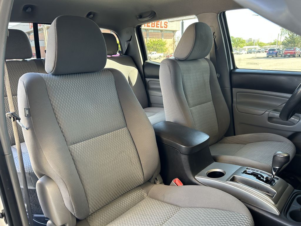 2013 Toyota Tacoma Image 12