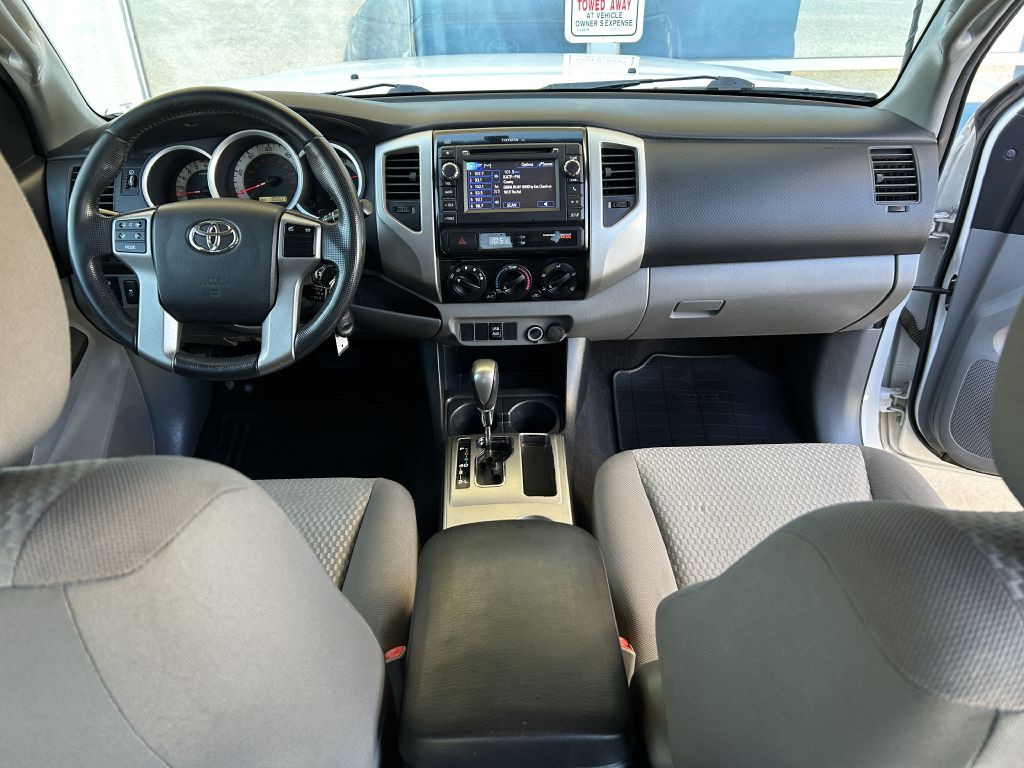 2013 Toyota Tacoma Image 14