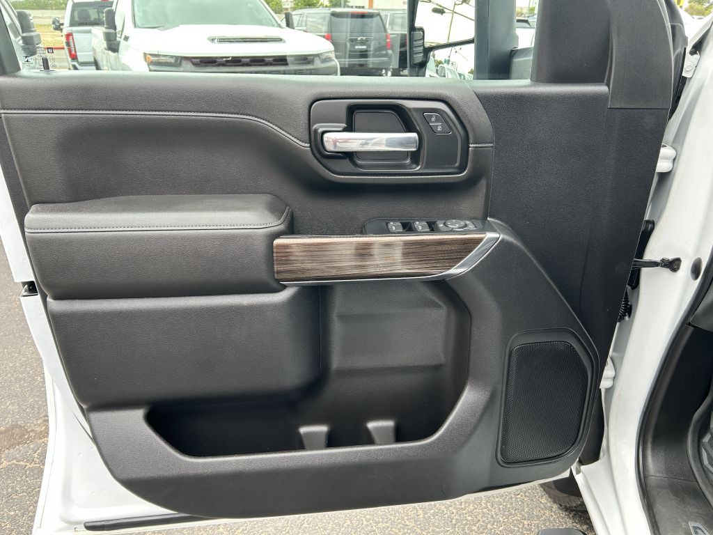 2023 Chevrolet Silverado 1500 Image 8