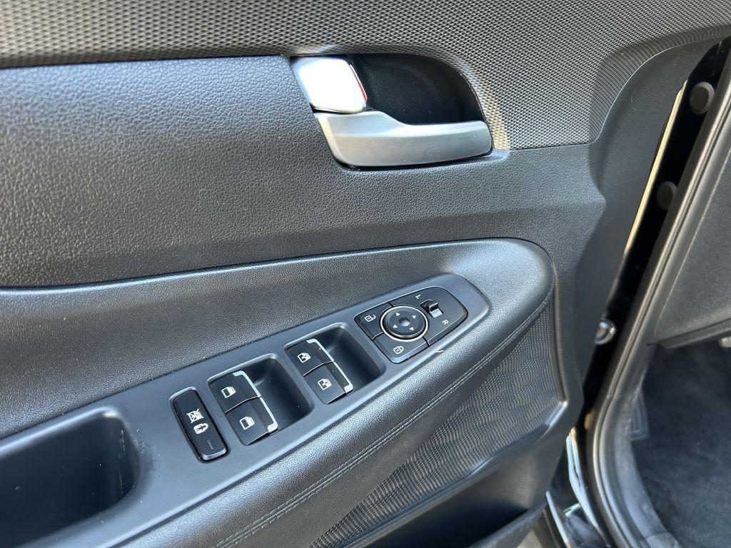 2020 Hyundai Santa Fe Image 11