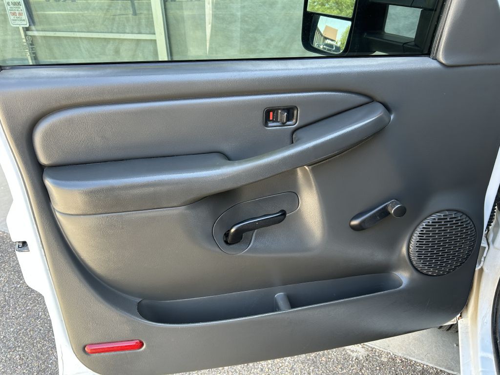 2007 Chevrolet Silverado 1500 Image 3