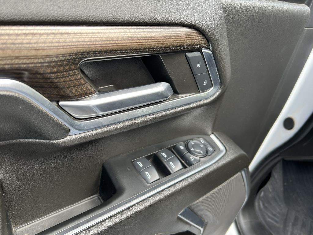 2024 Chevrolet Silverado 1500 Image 3