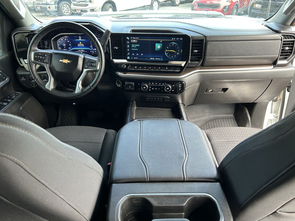 2024 Chevrolet Silverado 1500 Image 18