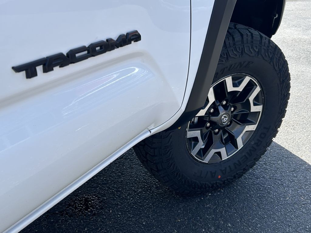 2022 Toyota Tacoma Image 19