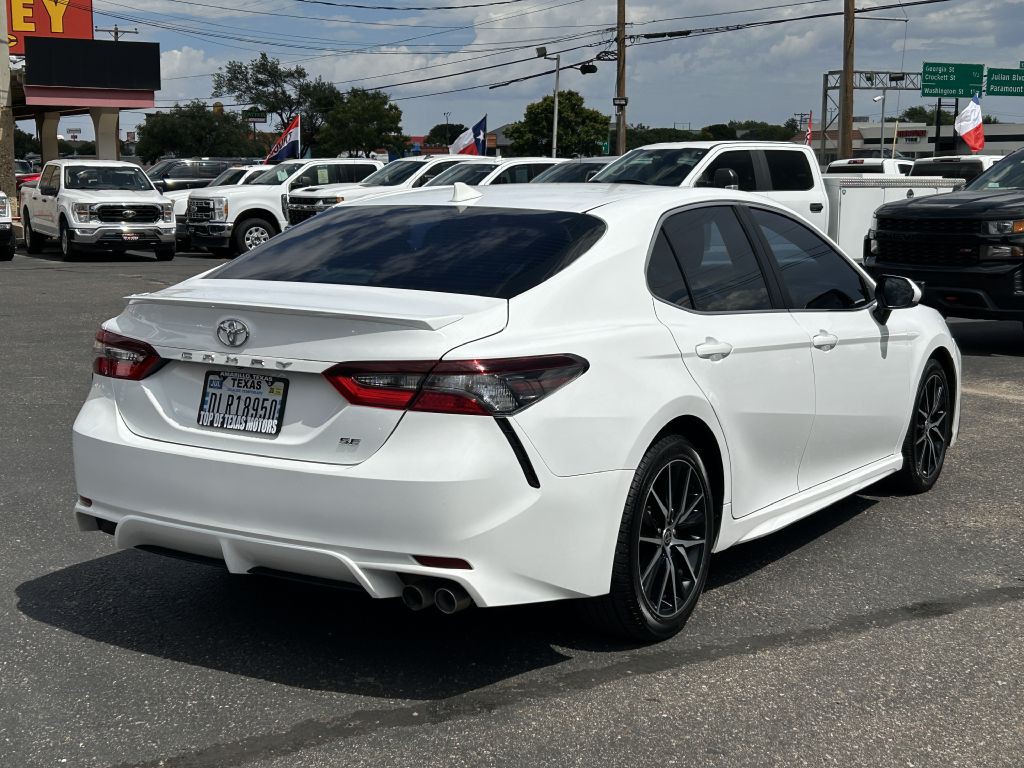 2021 Toyota Camry Image 8