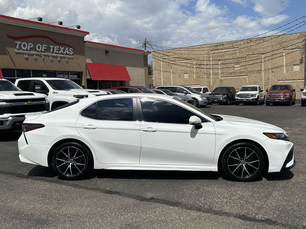2021 Toyota Camry Image 9