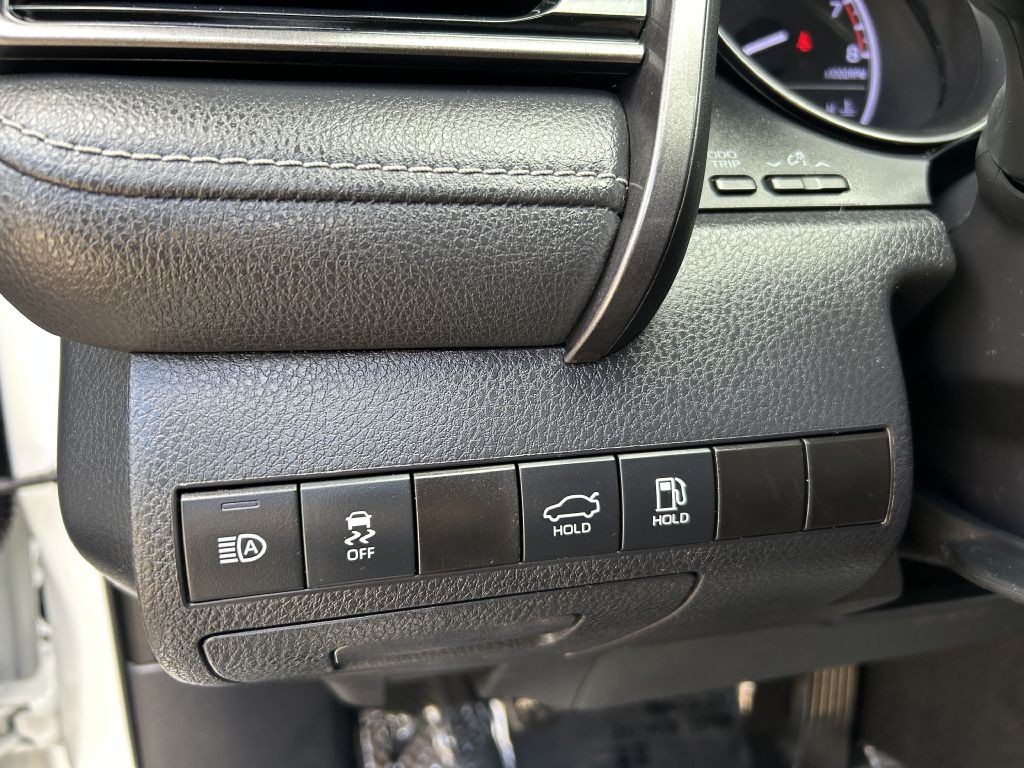 2021 Toyota Camry Image 12