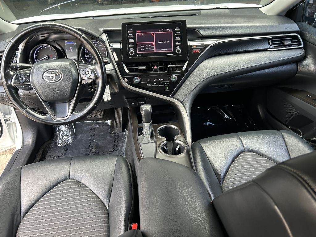 2021 Toyota Camry Image 17