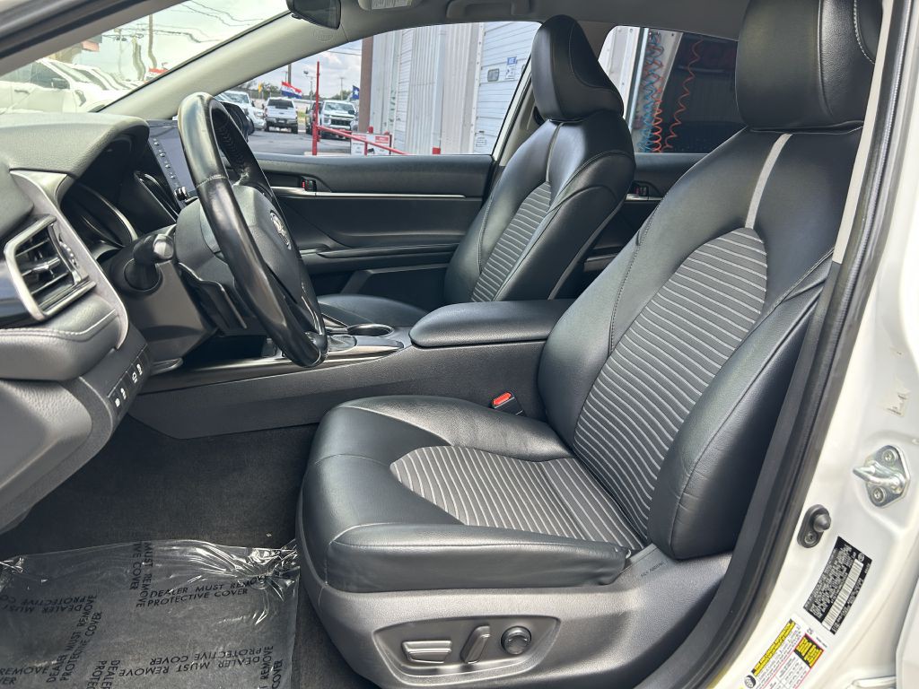 2021 Toyota Camry Image 18