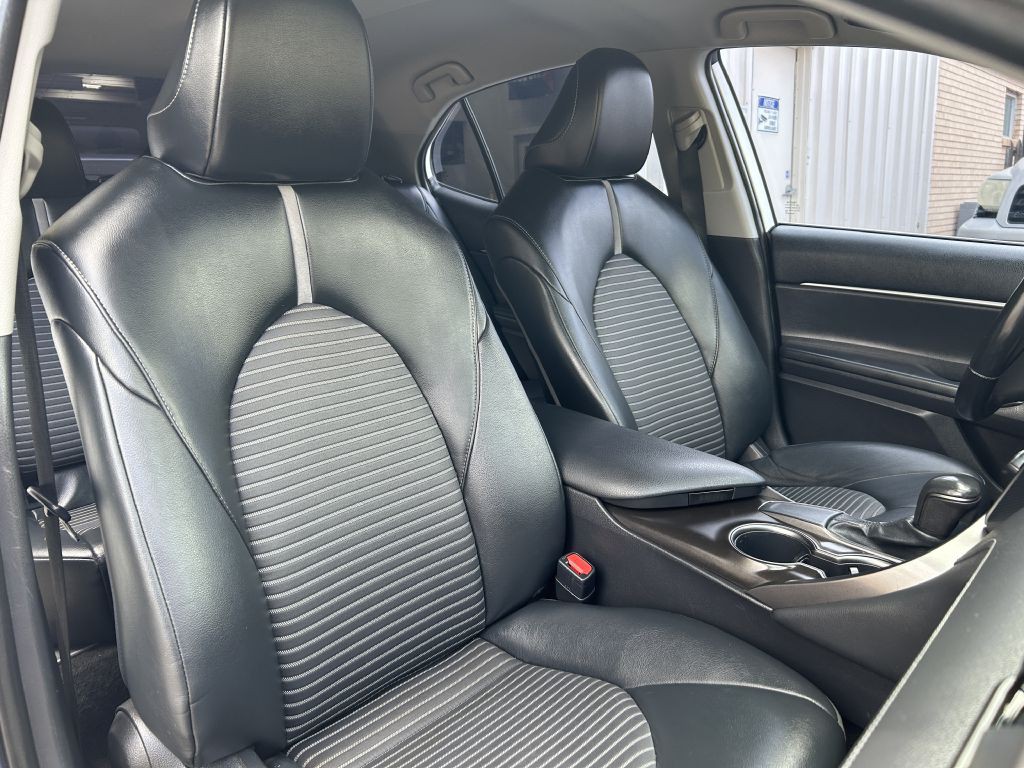 2021 Toyota Camry Image 22