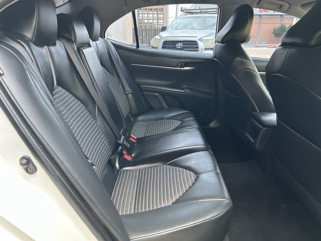 2021 Toyota Camry Image 23