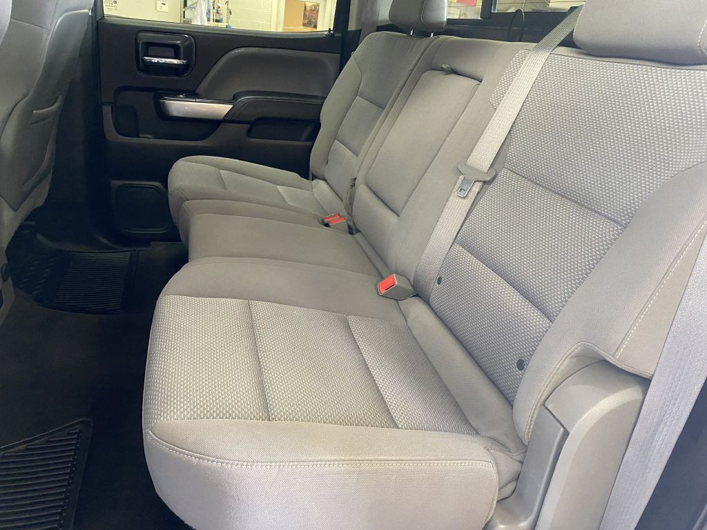 2015 Chevrolet Silverado 1500 Image 17