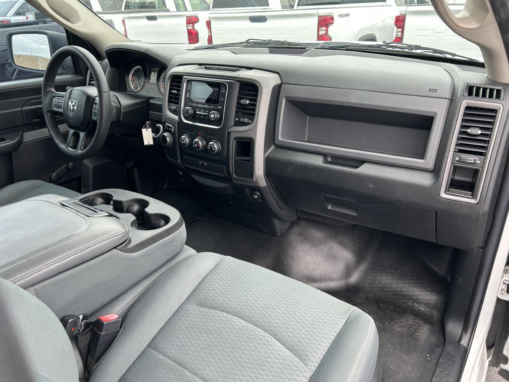 2016 RAM 1500 Image 11