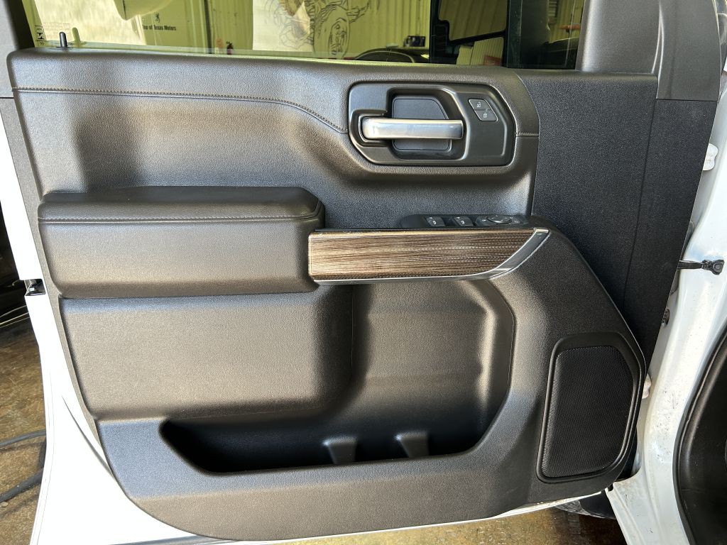 2023 Chevrolet Silverado 1500 Image 3