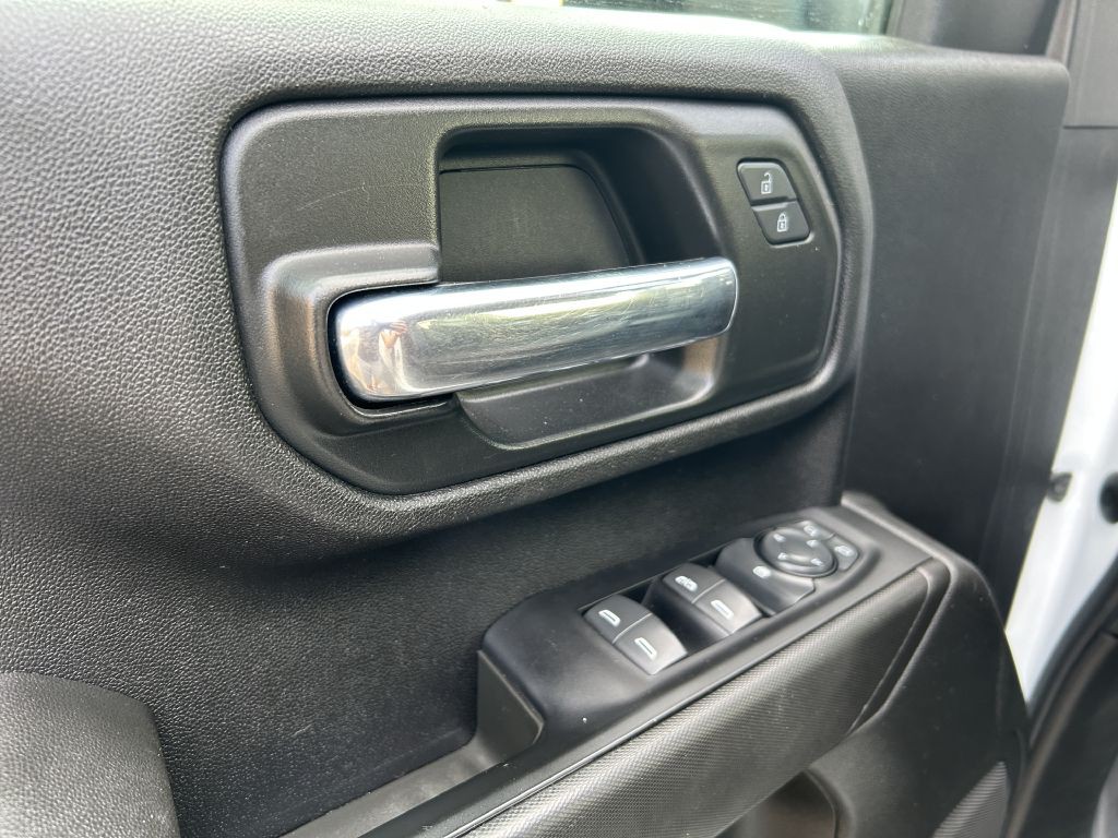 2024 GMC Sierra Image 7