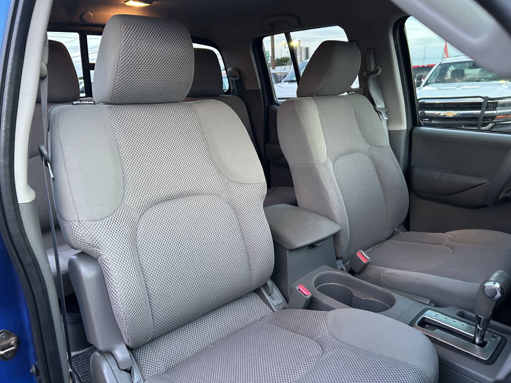 2014 Nissan Frontier Image 13