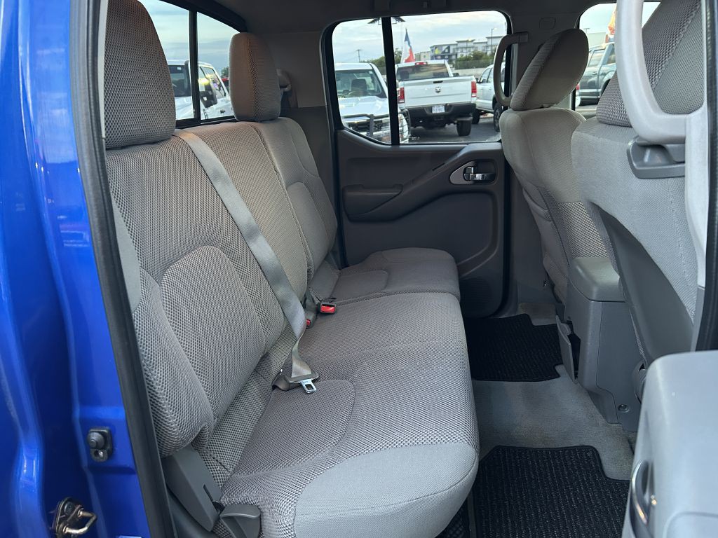 2014 Nissan Frontier Image 14
