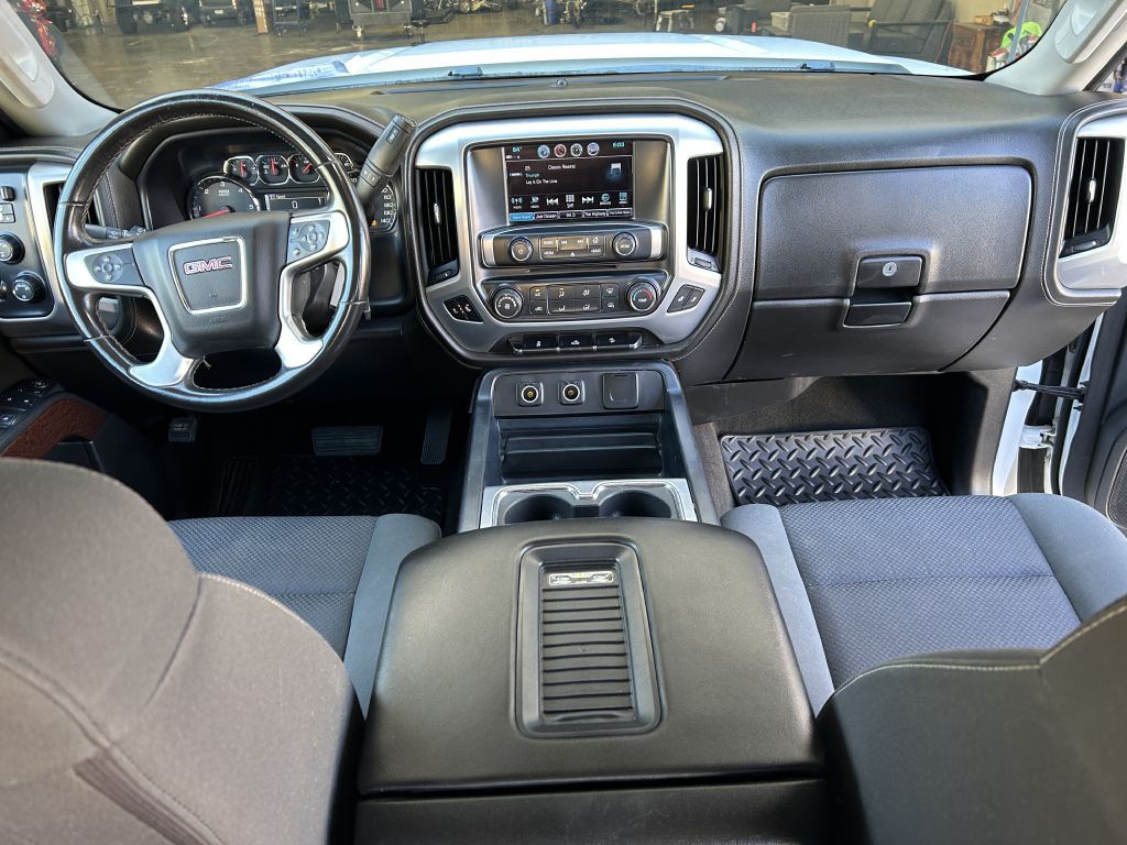 2018 GMC Sierra Image 16