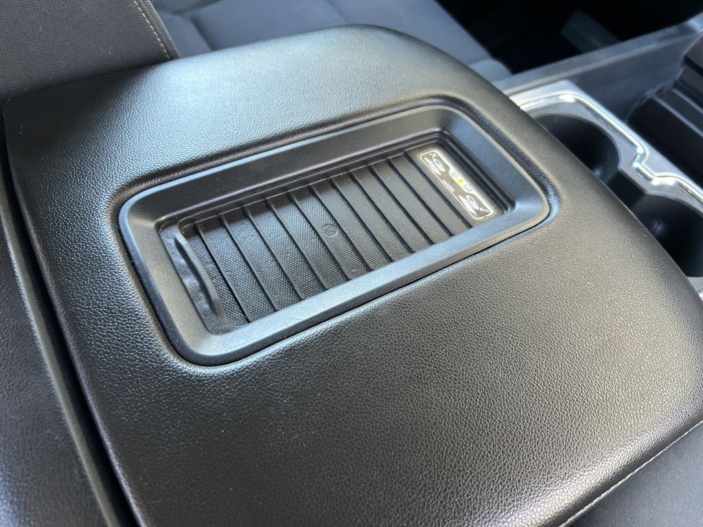 2018 GMC Sierra Image 17