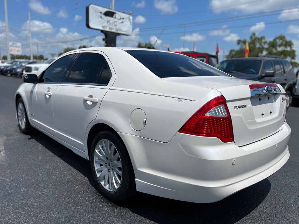 2010 Ford Fusion Image 2
