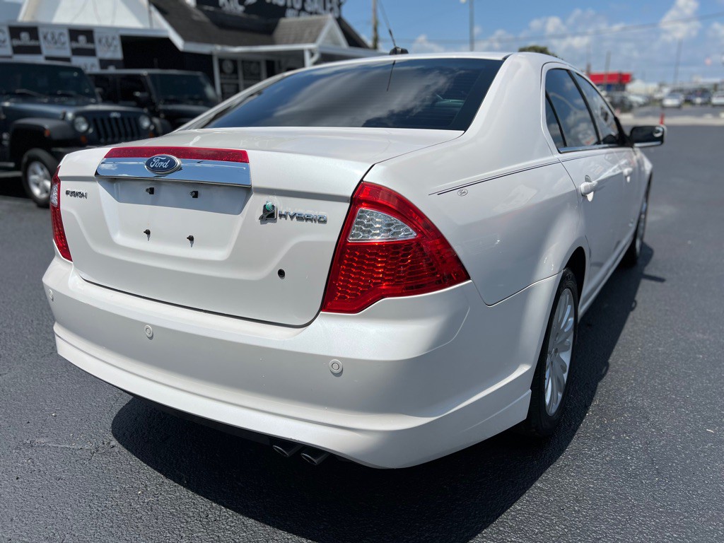 2010 Ford Fusion Image 3