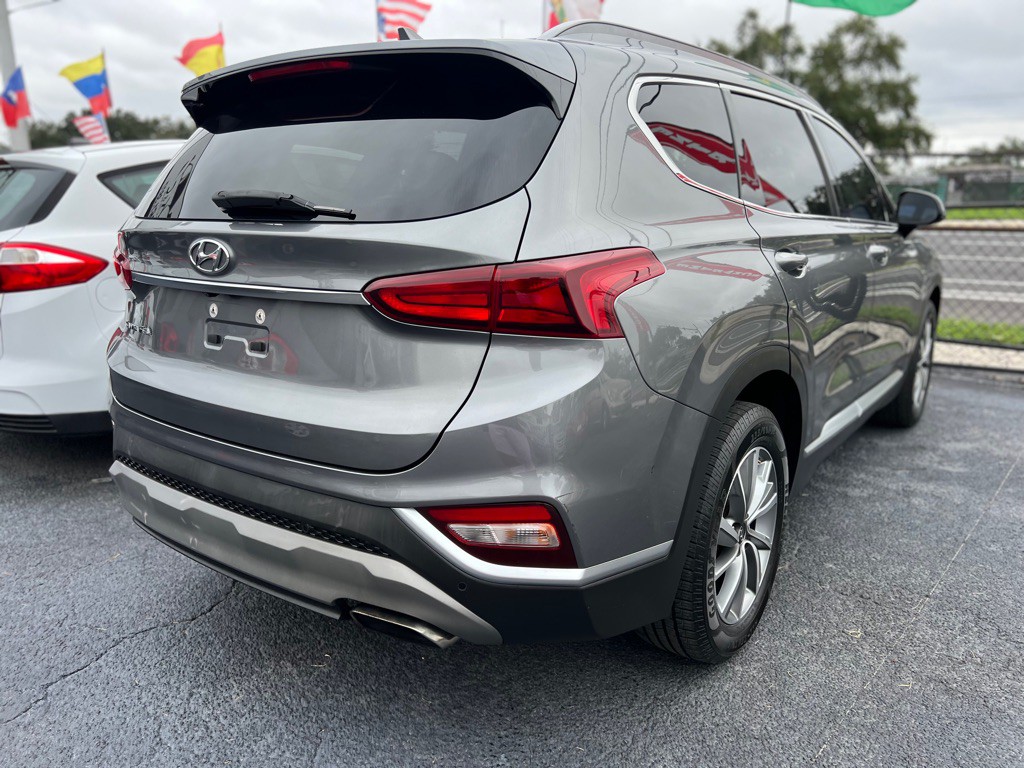 2019 Hyundai Santa Fe Image 1