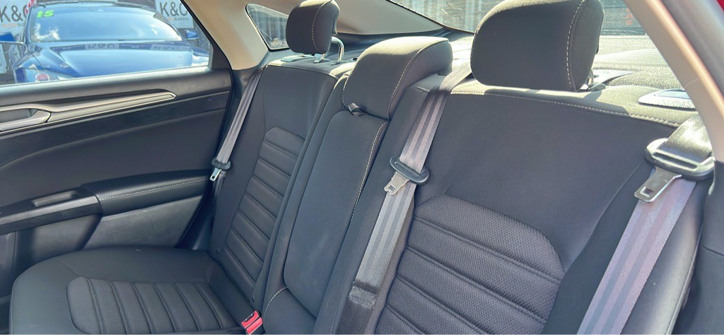 2018 Ford Fusion Image 5