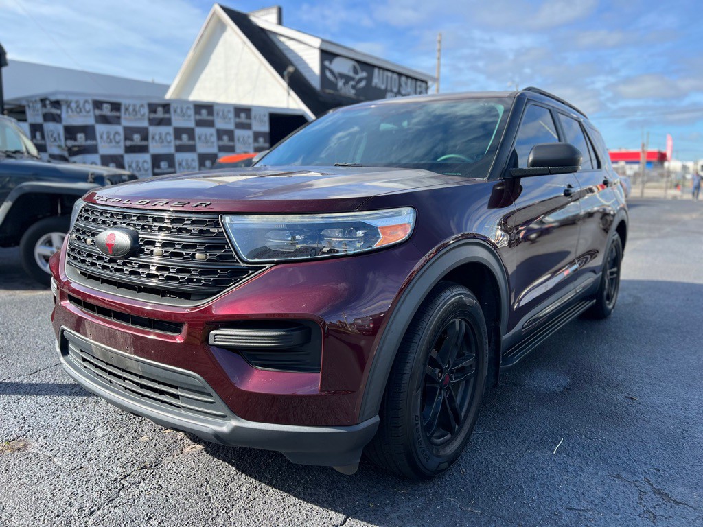 2022 Ford Explorer Image 2