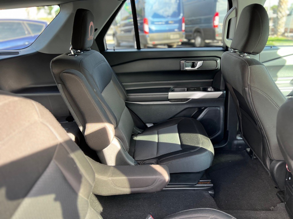 2022 Ford Explorer Image 6