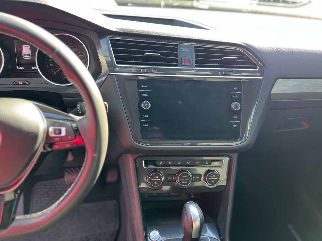 2021 Volkswagen Tiguan Image 6