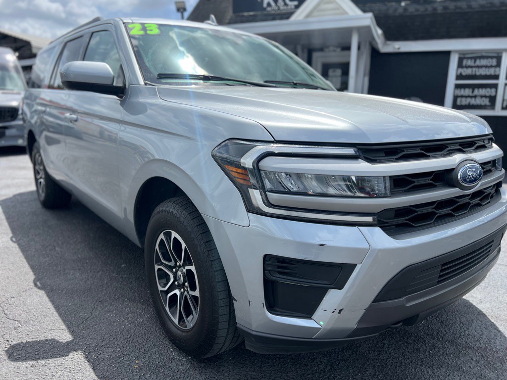 2023 Ford Expedition Image 2