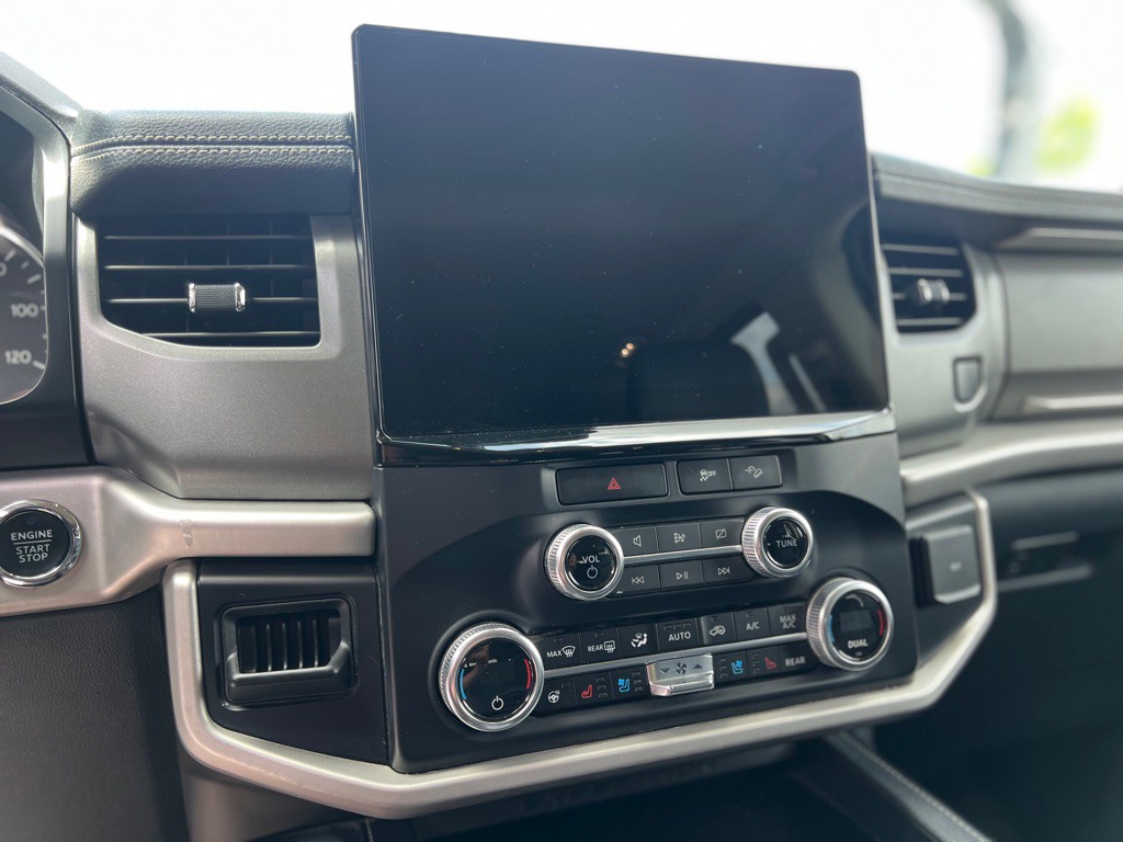 2023 Ford Expedition Image 8