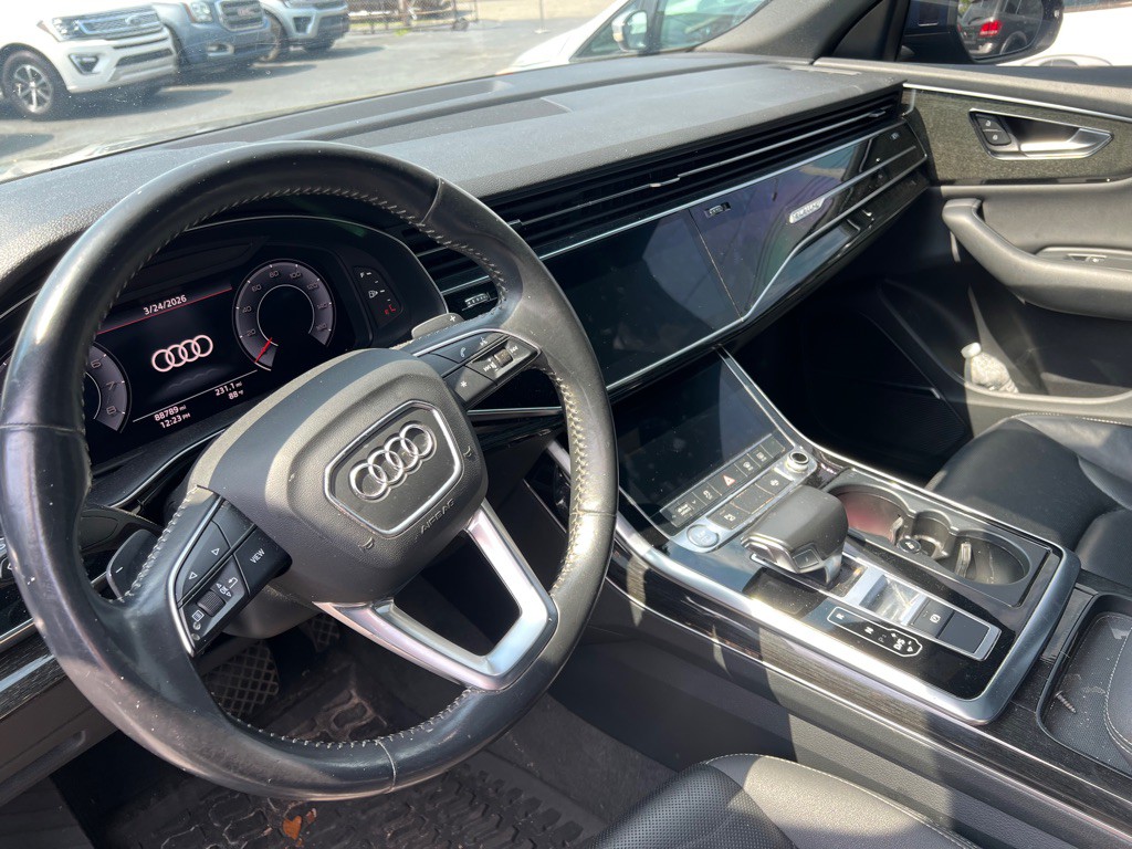 2019 Audi Q8 Image 6