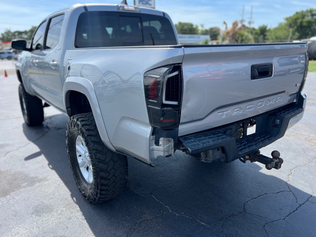 2021 Toyota Tacoma Image 4