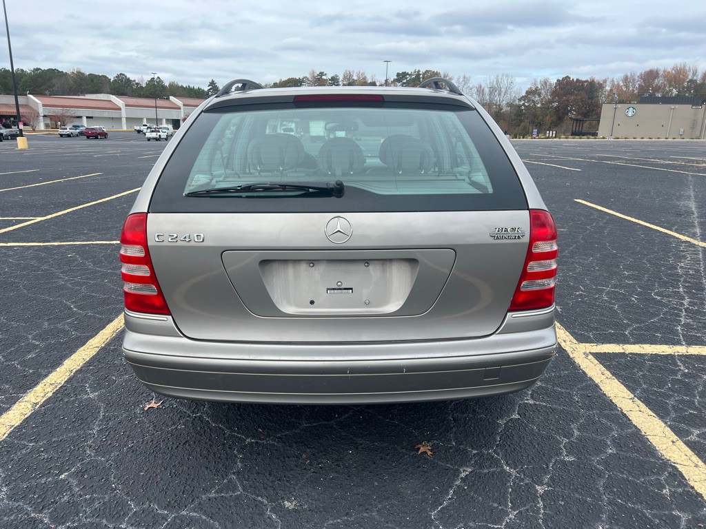 2004 Mercedes-Benz C-Class Image 4