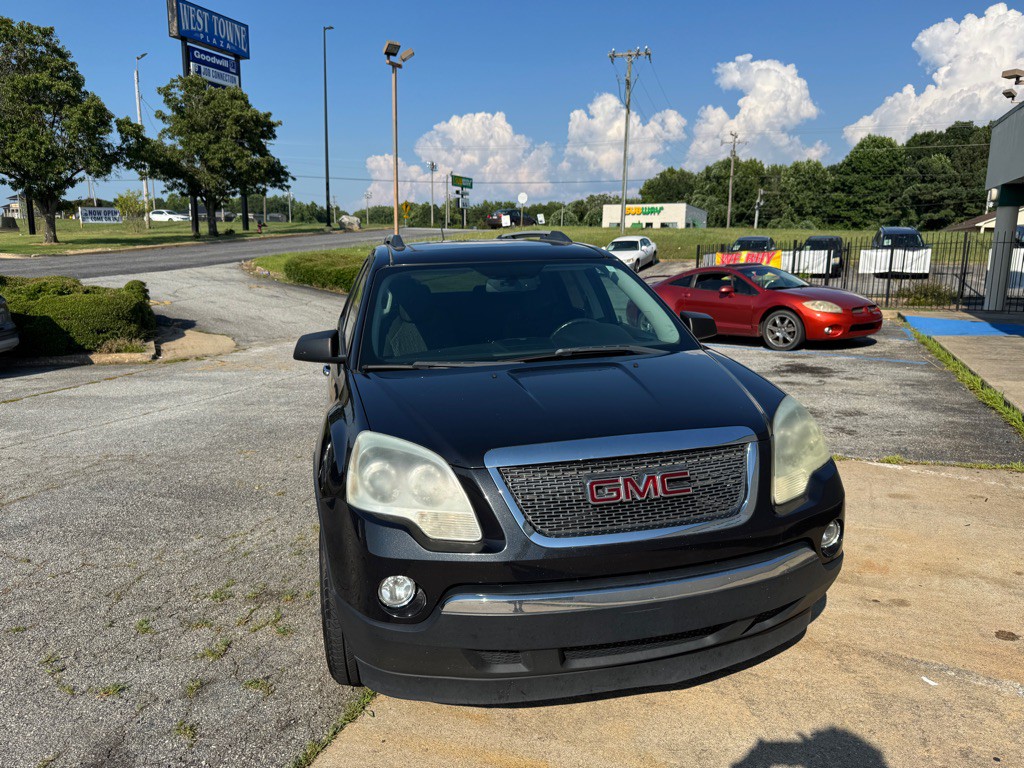 2011 GMC Acadia Image 2