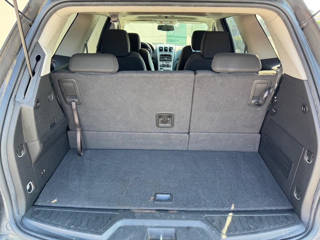 2011 GMC Acadia Image 5