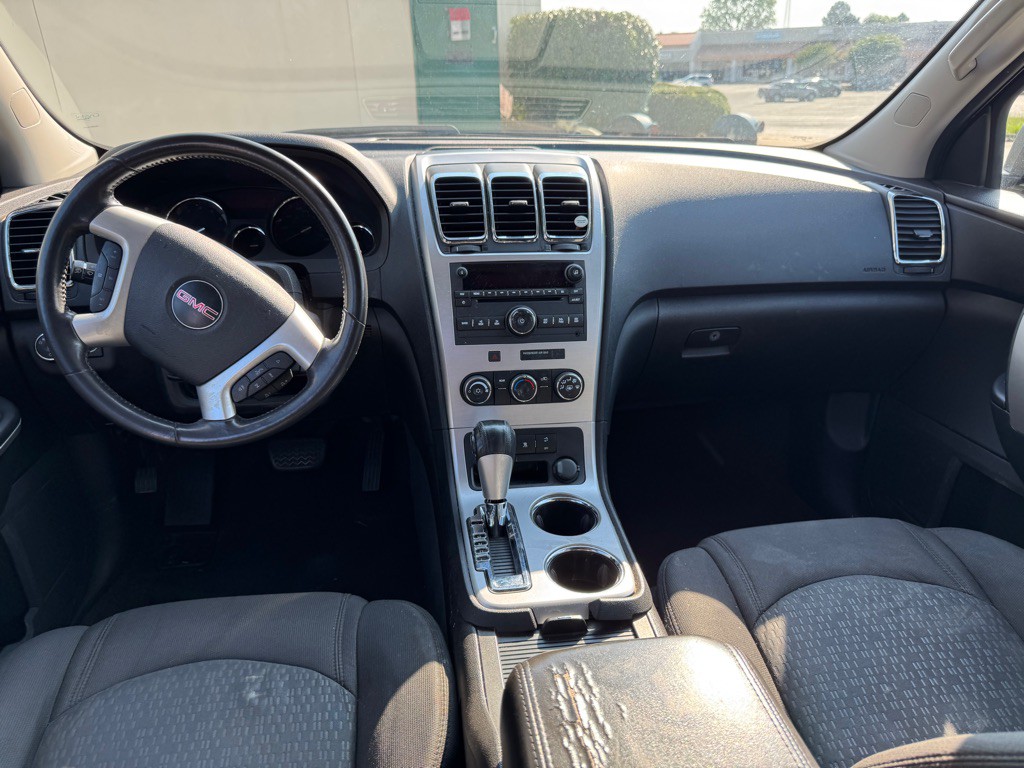 2011 GMC Acadia Image 8