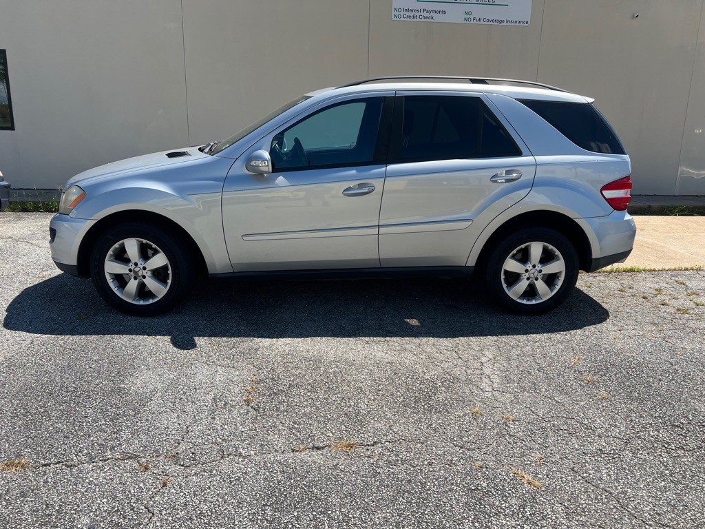 2006 Mercedes-Benz M-Class Image 3