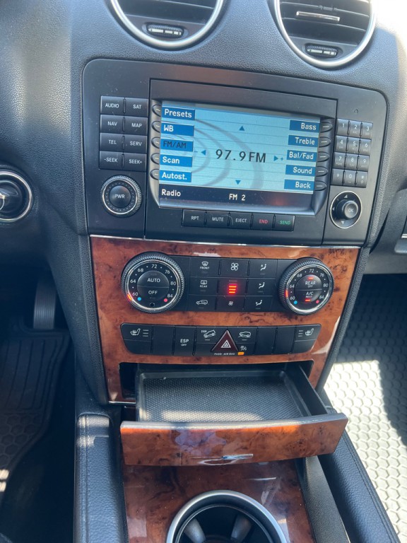 2006 Mercedes-Benz M-Class Image 8