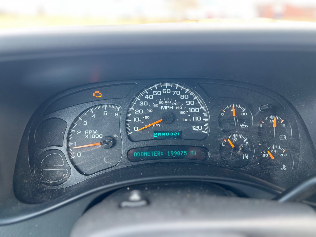 2005 Chevrolet Avalanche Image 16