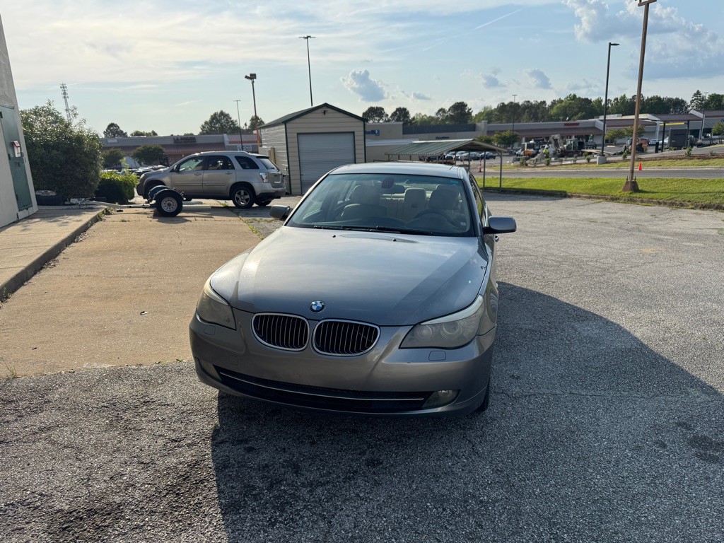 2008 BMW 5 Series Image 2