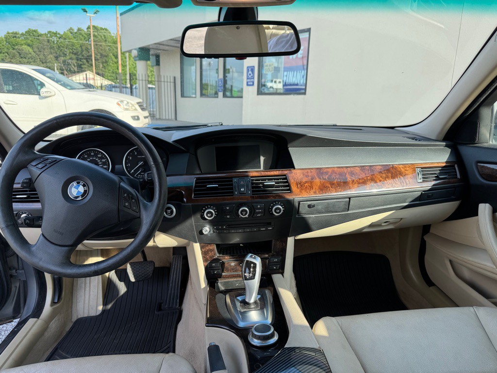 2008 BMW 5 Series Image 7